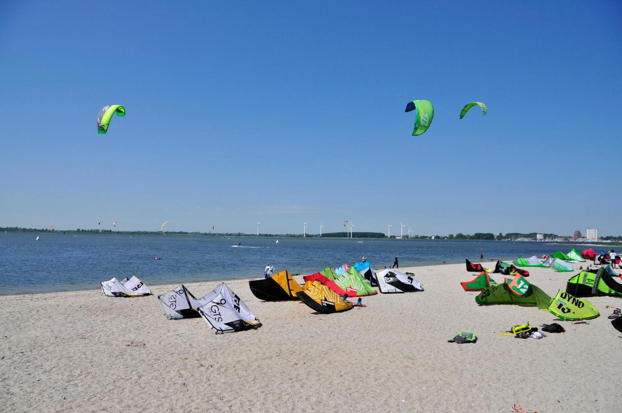 Golf 'N Wave Aktivresort Fehmarn Buitenkant foto