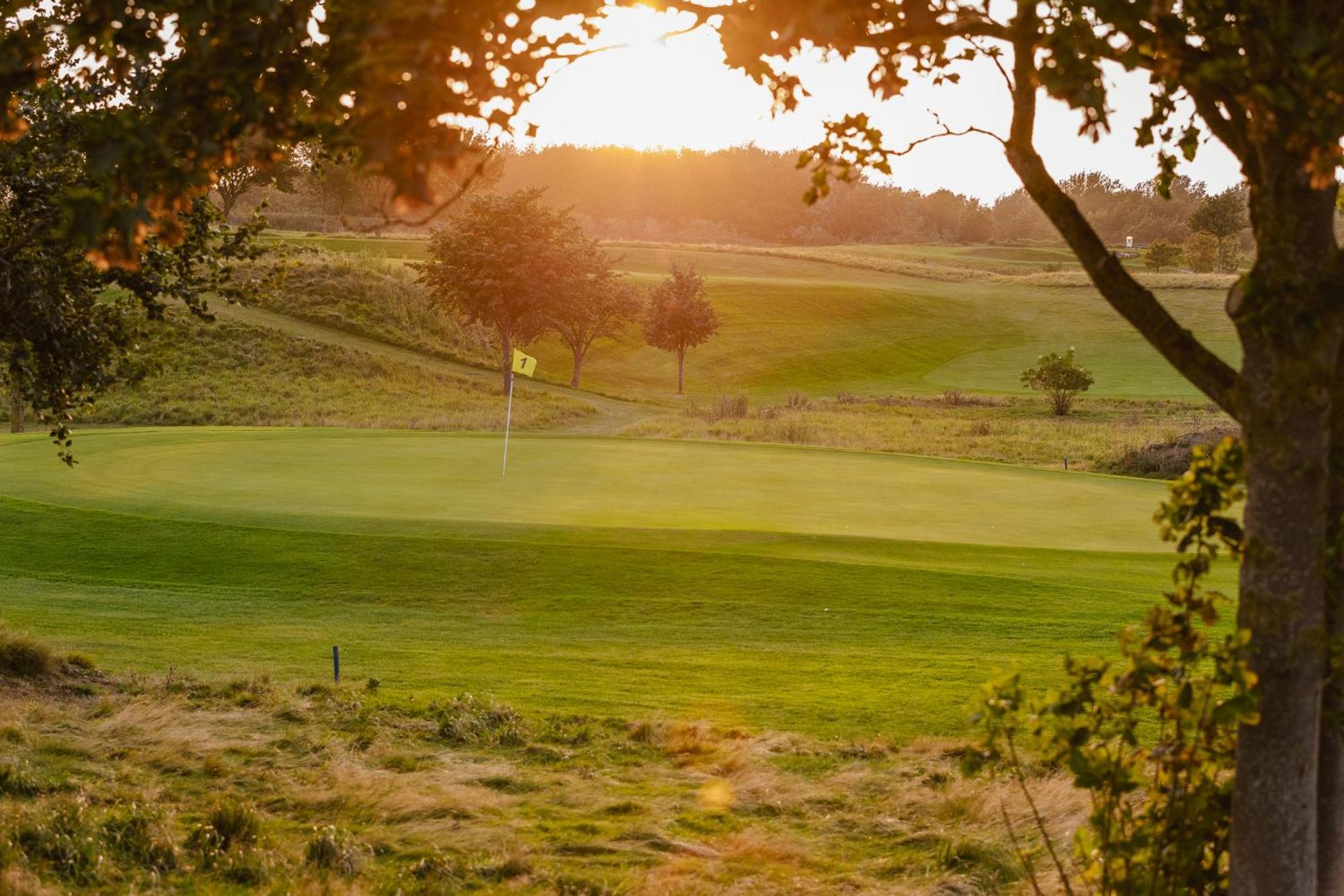 Golf 'N Wave Aktivresort Fehmarn Buitenkant foto